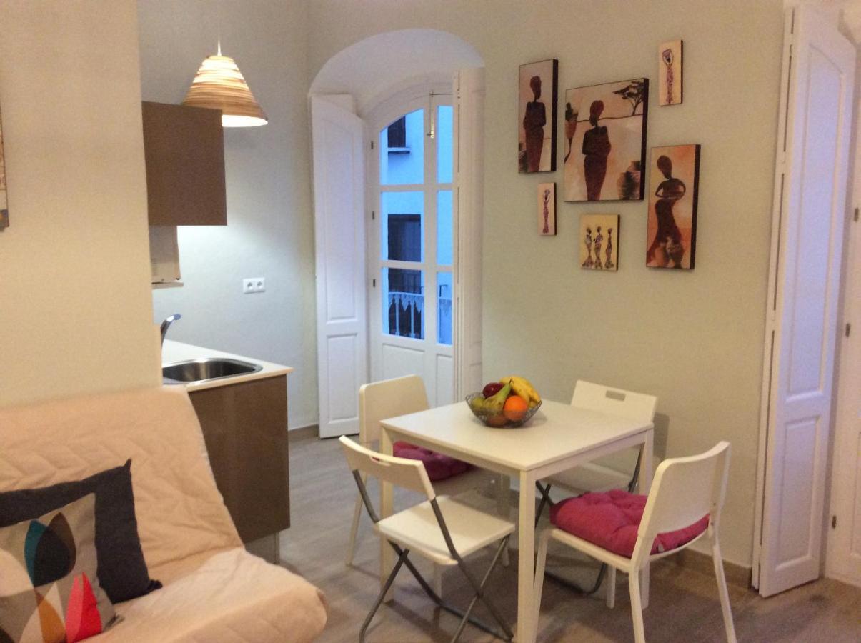 Apartamentos Turisticos Casa De Los Balcones 치피오나 외부 사진