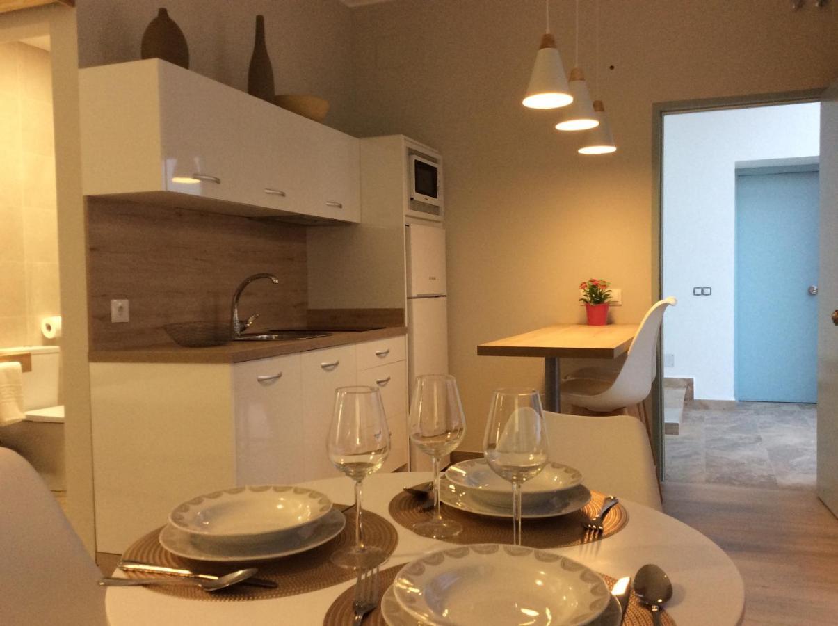 Apartamentos Turisticos Casa De Los Balcones 치피오나 외부 사진