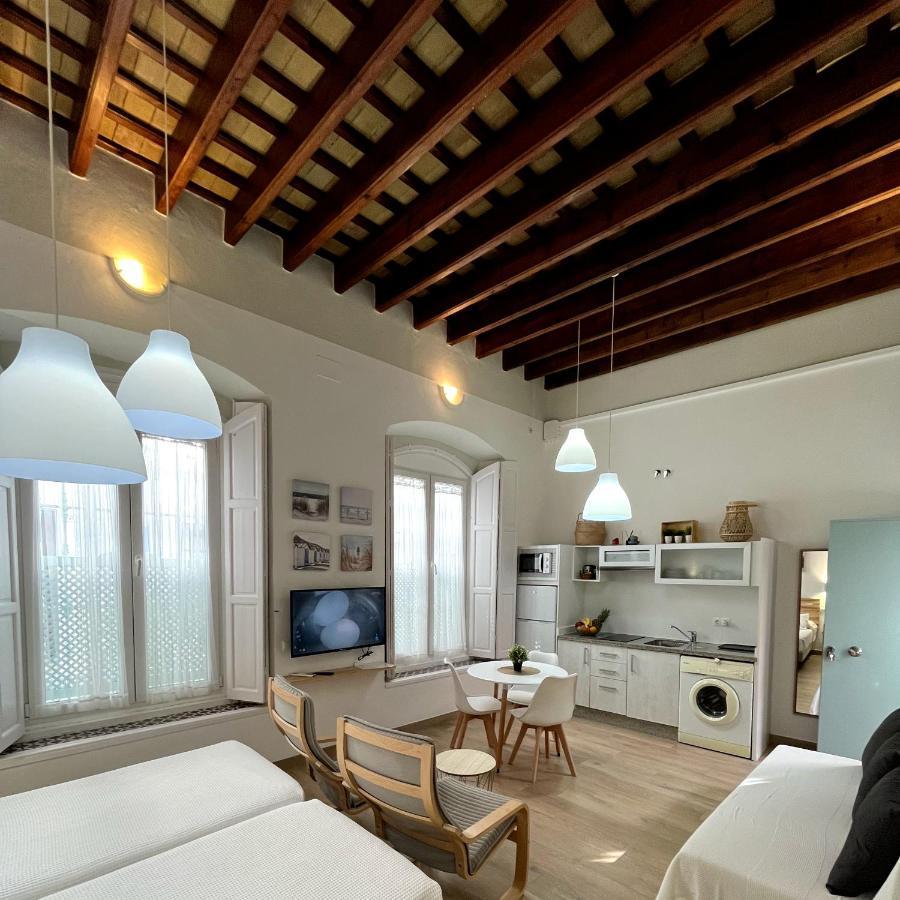 Apartamentos Turisticos Casa De Los Balcones 치피오나 외부 사진