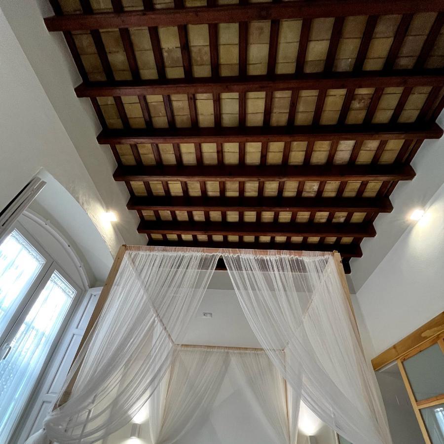 Apartamentos Turisticos Casa De Los Balcones 치피오나 외부 사진
