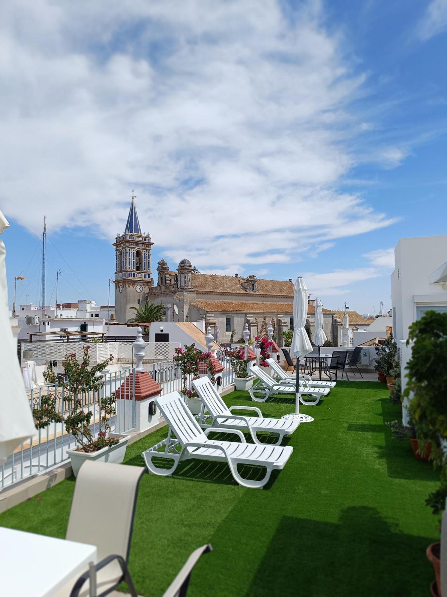 Apartamentos Turisticos Casa De Los Balcones 치피오나 외부 사진